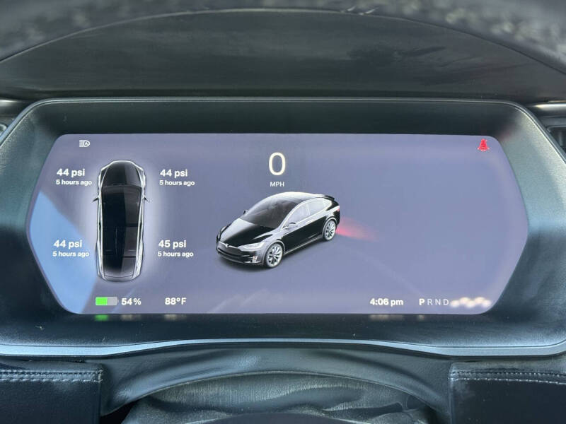 tesla model x 2018 5YJXCAE24JF140612 image tesla model x 2018 5YJXCAE24JF140612 image
